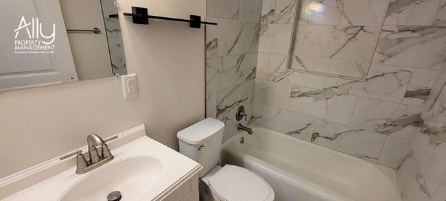 Building Photo - 290 Windfield Cir