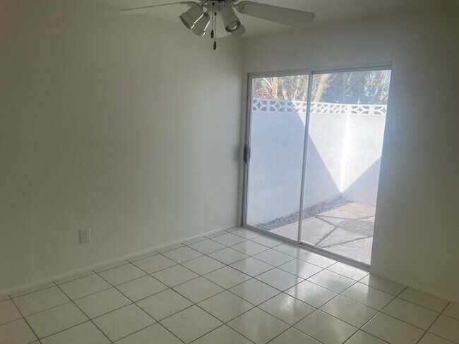 Building Photo - 2630 N Biskra Rd