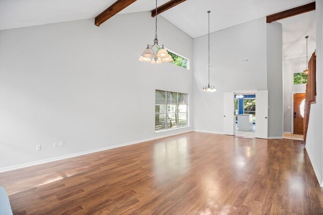 Building Photo - 22 S Rain Forest Ct