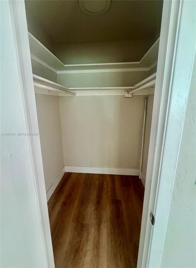 Building Photo - 6805 SW 88th St