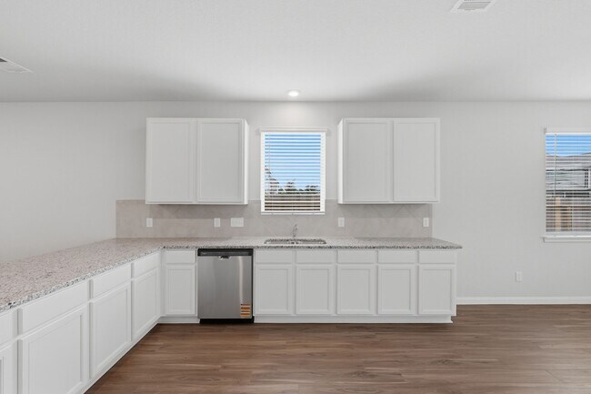 Building Photo - 2405 Bray Head Dr