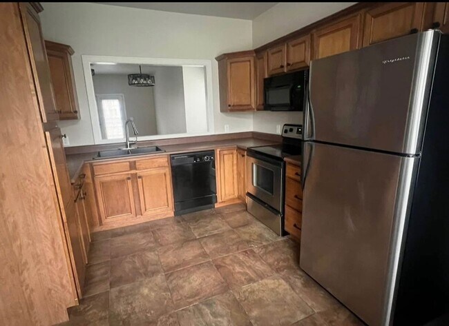 Building Photo - 6156-6158 Fairgrove St