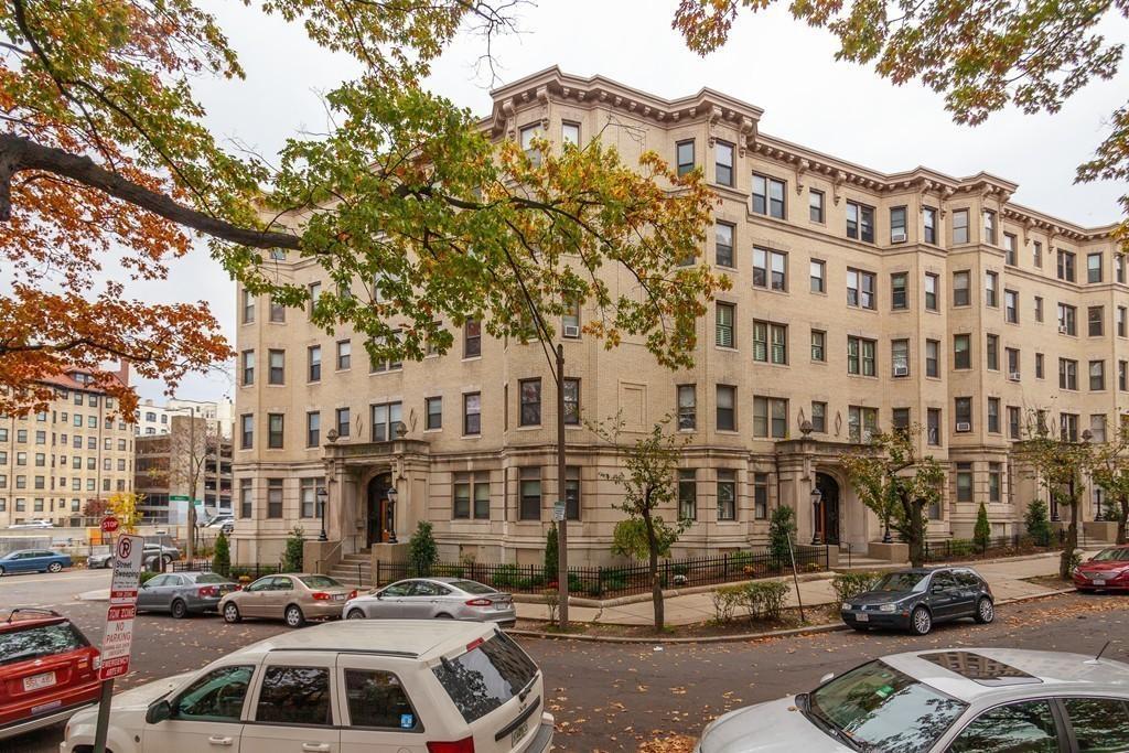Building Photo - 1109 Boylston St