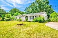 Building Photo - 6023 Lazy Ln