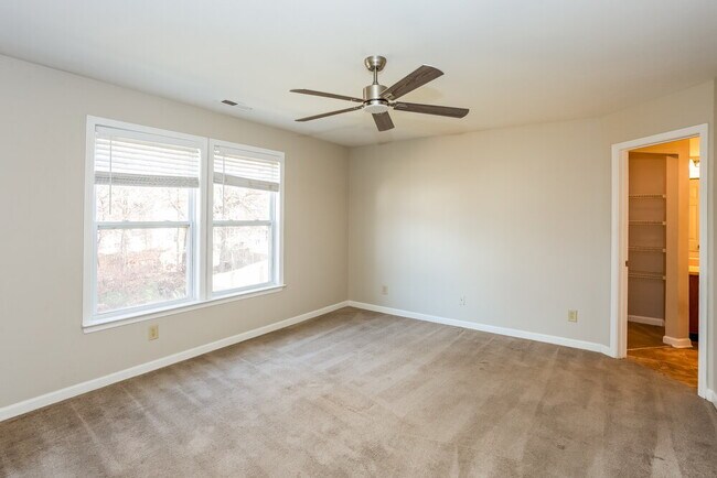 Building Photo - 8804 Old Potters Rd