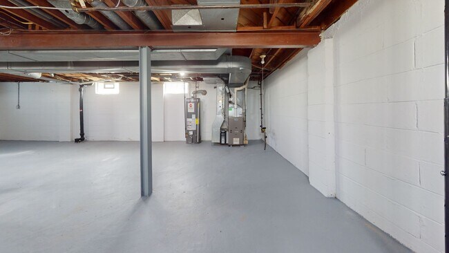 Building Photo - Well-Maintained 3-Bedroom Home for Lease in Warren