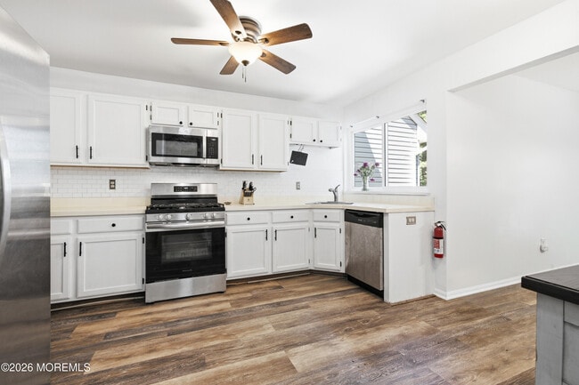Building Photo - 409 Schley Ave