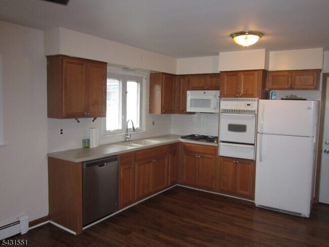 Building Photo - 138 Haverhill Ave