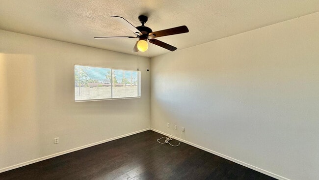 Building Photo - 12602 N 21st Ave