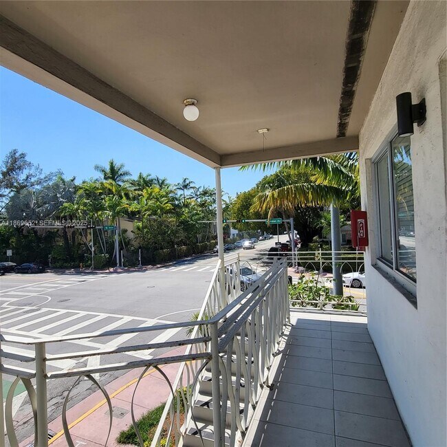 Building Photo - 1601 Meridian Ave