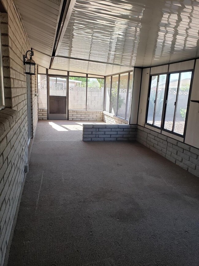 Building Photo - 9626 W Mountain View Rd