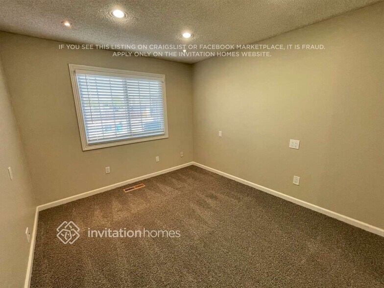 Building Photo - 408 Limewood Dr