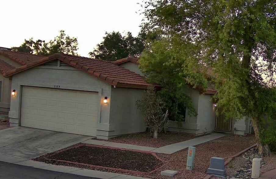 Primary Photo - 4545 N 67th Ave