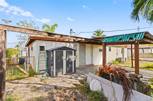 Building Photo - 4184 SW 49th Ct