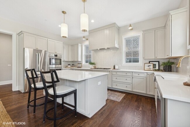Building Photo - 5913 Flagg Creek Ln