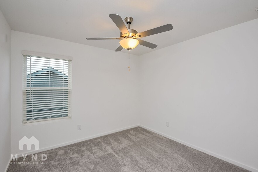 Building Photo - 2740 Mistwood Dr