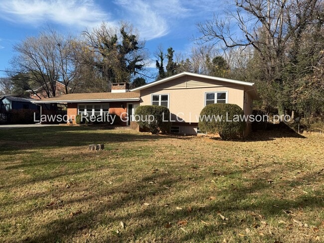 Building Photo - Beautiful Mid Century Modern Grandin Road Home
