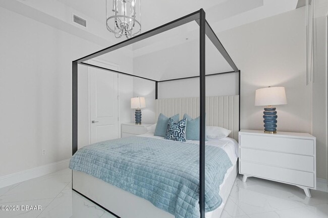 Building Photo - 200 Ocean Crest Dr