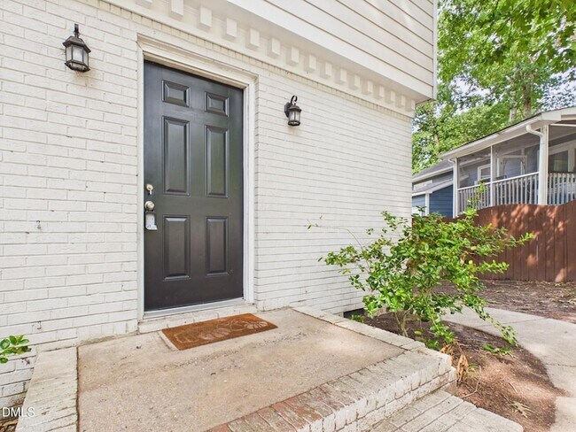 Building Photo - 3516 Casine Ct