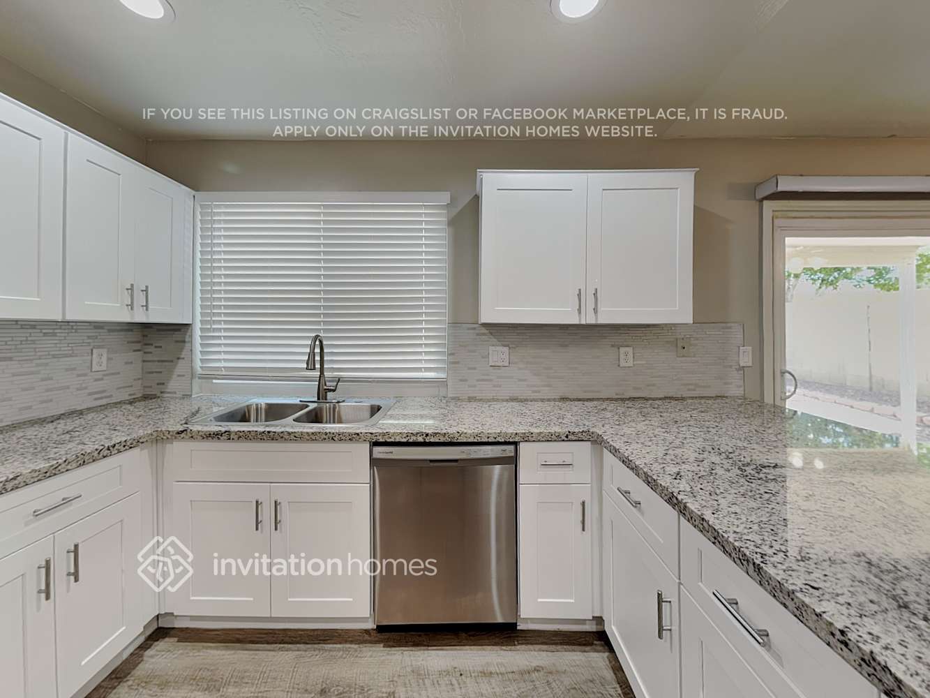 Building Photo - 2366 E Evans Dr