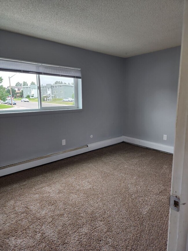 Building Photo - Myers Court