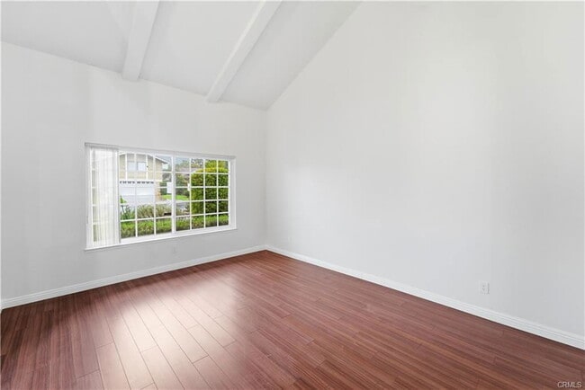 Building Photo - 10000 Hanna Ave