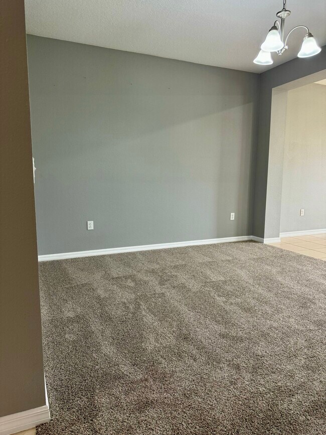 Building Photo - 3745 Brighton Park Cir