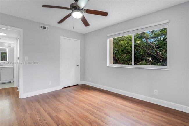 Building Photo - 5780 Rock Island Rd