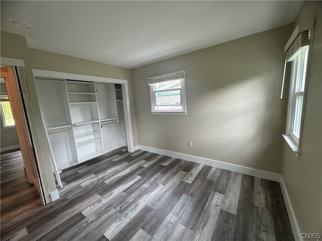 Building Photo - 7878 Sagamore Dr N