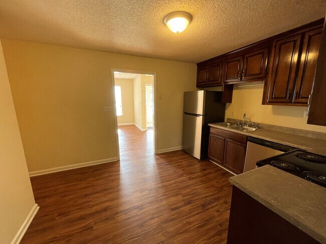 Building Photo - 1022 Cherry Hills Ct