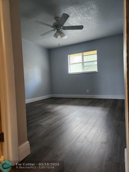 Building Photo - 5668 Blueberry Ct