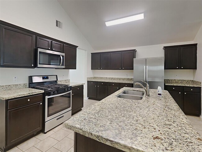 Building Photo - 7234 Basque Country Dr