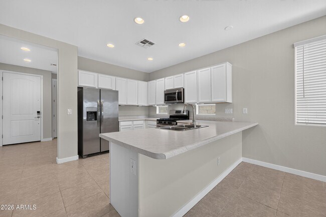 Building Photo - 3737 S 64th Ln