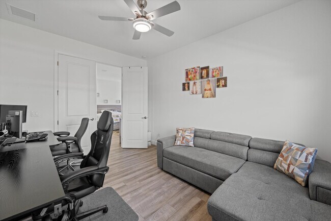 Building Photo - 4795 Sand Dollar Dr