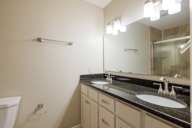 Building Photo - Great home in Wood Valley!