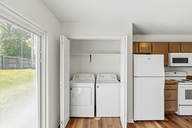 Building Photo - 4412 Cheryl Ct