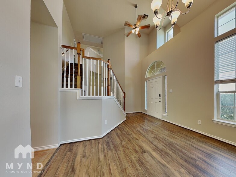 Building Photo - 32003 Ashton Ln