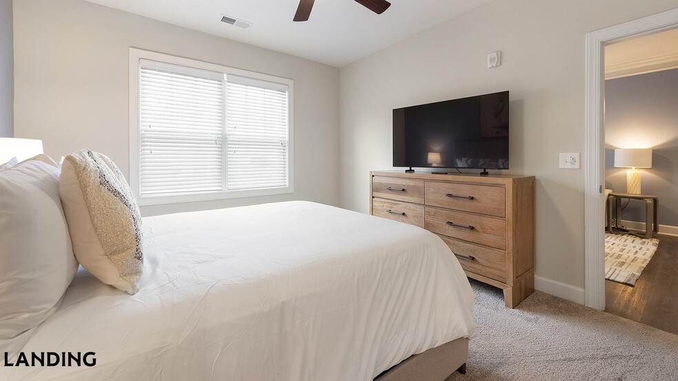 Building Photo - 3000 Daventry Cir