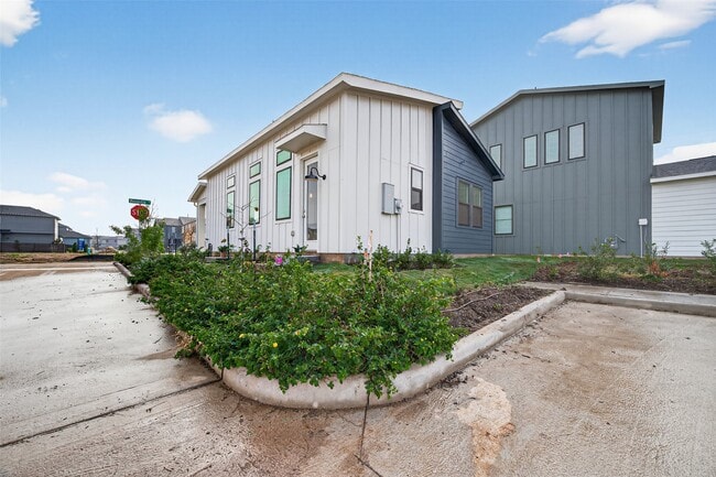 Building Photo - 1213 Mercantile St