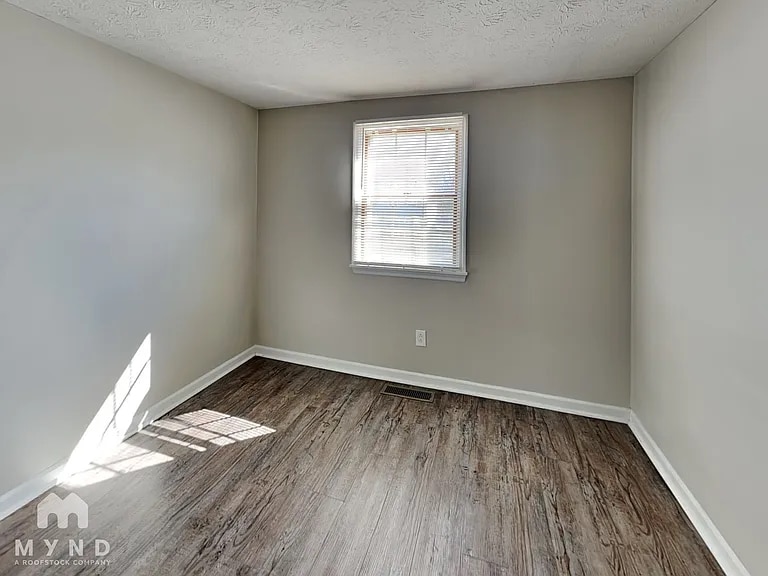 Building Photo - 545 Pickerington Hills Dr