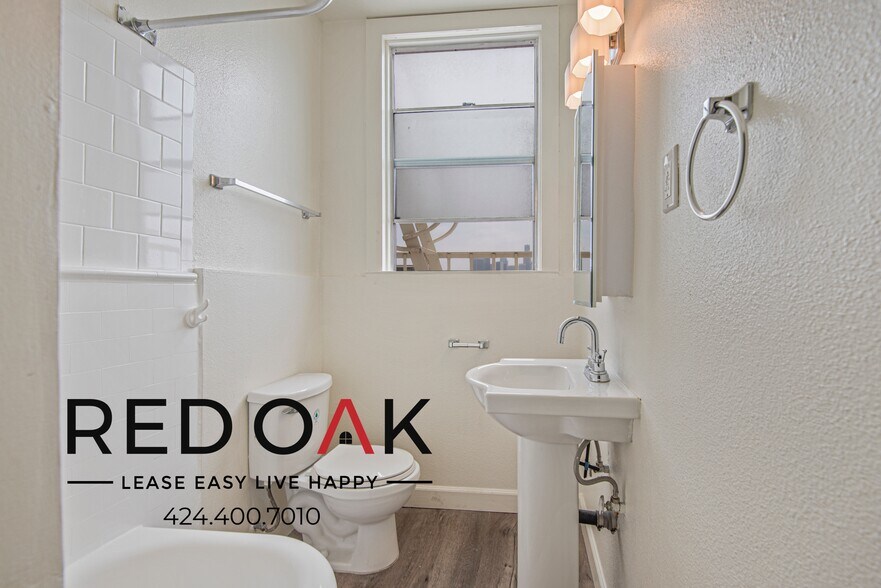 Building Photo - 2505 W 6th St