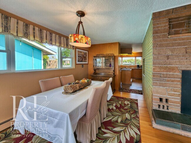 Building Photo - 2113 Brashem Ave