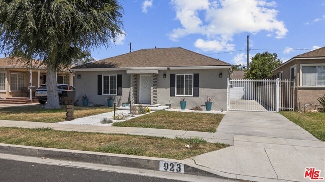 Building Photo - 923 W Orange Grove Ave