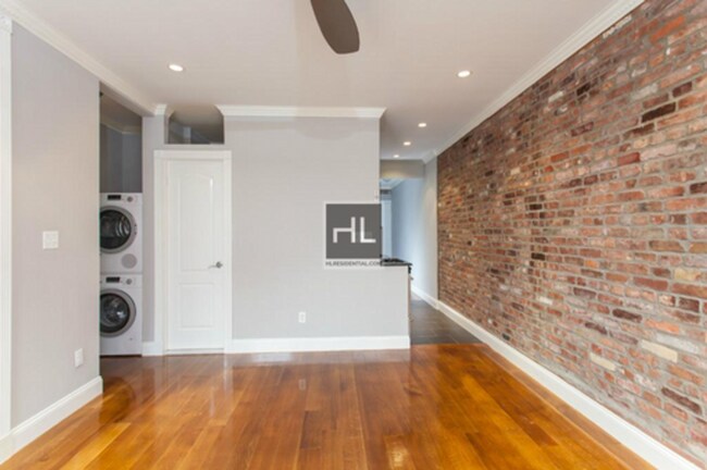 Building Photo - E 18TH ST.