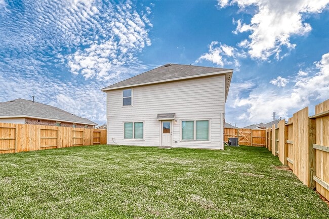 Building Photo - 26814 Cenzontle Dr