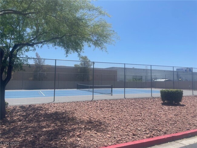 Building Photo - 5055 W Hacienda Ave