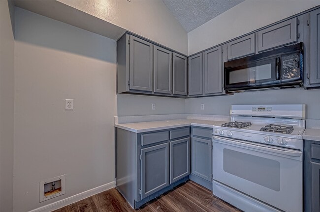 Building Photo - 18623 Willow Moss Dr