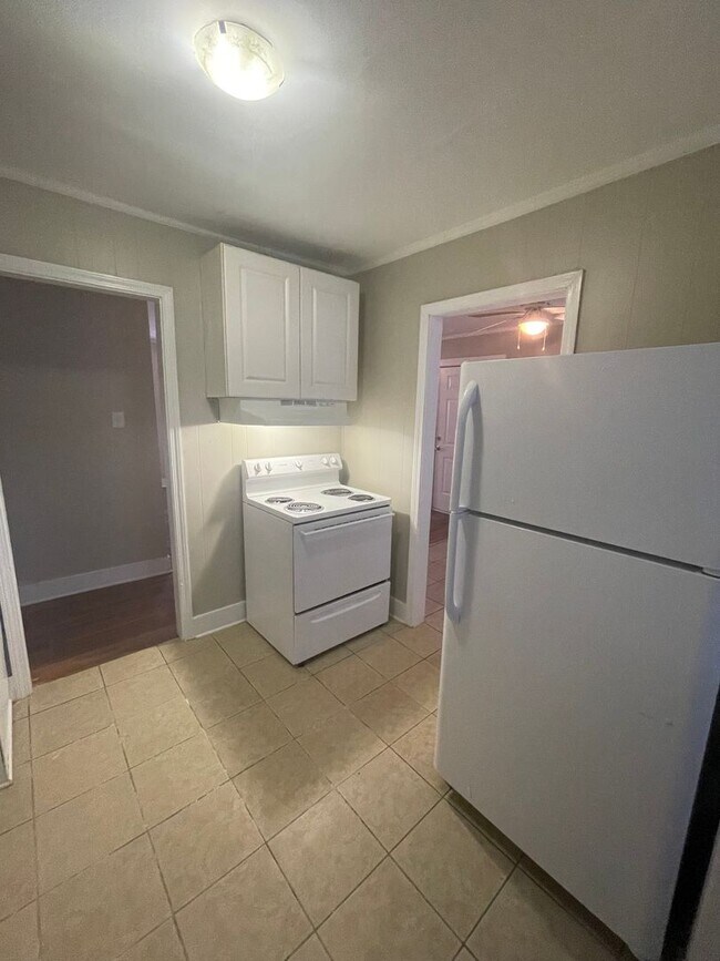 Building Photo - Adorable 3 bedroom 1 bath home with a carport . Located in Rock Hill