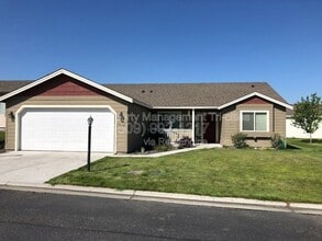 Building Photo - 1653 Larkspur Dr