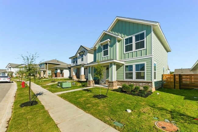 Building Photo - 385 Keefer